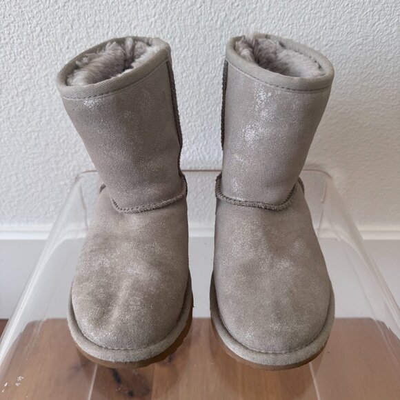UGG Kids Classic II Shimmer Boots Size 1 Youth | Metallic Mini Shearling Winter - Picture 1 of 13